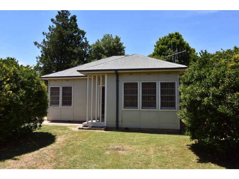 18 Endsleigh Avenue, Orange NSW 2800