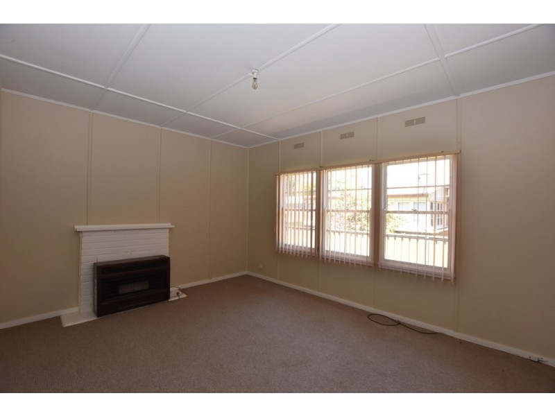 18 Endsleigh Avenue, Orange NSW 2800