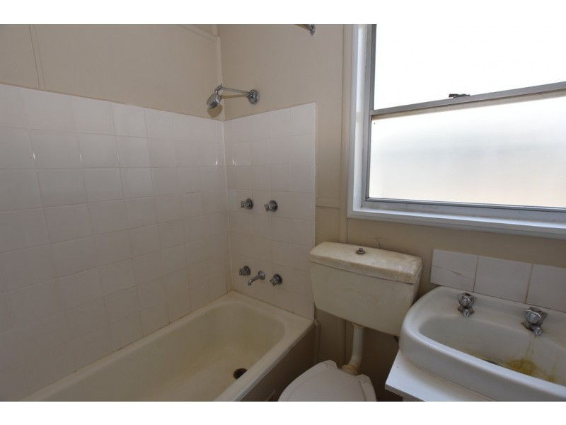 18 Endsleigh Avenue, Orange NSW 2800