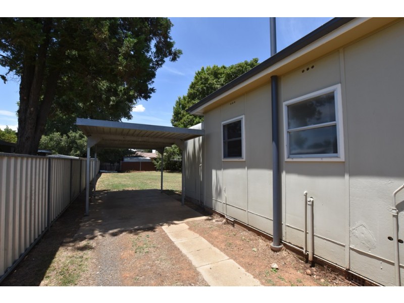 18 Endsleigh Avenue, Orange NSW 2800