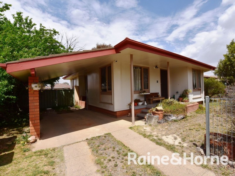 3 Tasha Place, Orange NSW 2800