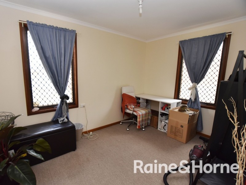 3 Tasha Place, Orange NSW 2800