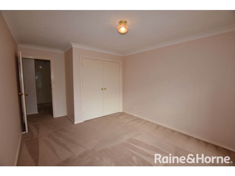 2 / 16 Forbes Road, Orange NSW 2800