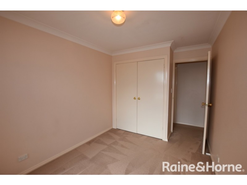 2 / 16 Forbes Road, Orange NSW 2800