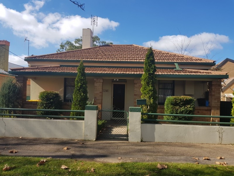 128 McLachlan Street, Orange NSW 2800