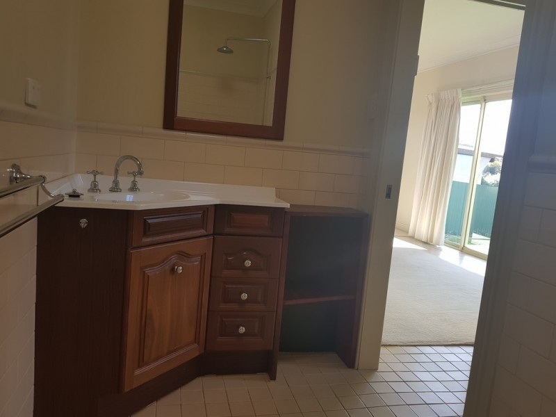 128 McLachlan Street, Orange NSW 2800