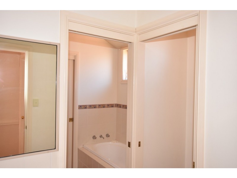 1/113-115 Franklin Road, Orange NSW 2800