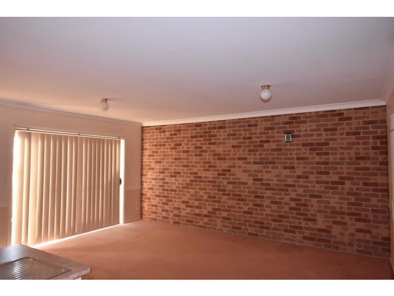 1/113-115 Franklin Road, Orange NSW 2800