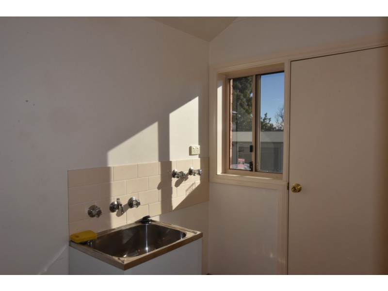 1/113-115 Franklin Road, Orange NSW 2800