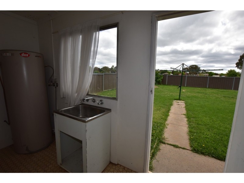 229 Margaret Street, Orange NSW 2800