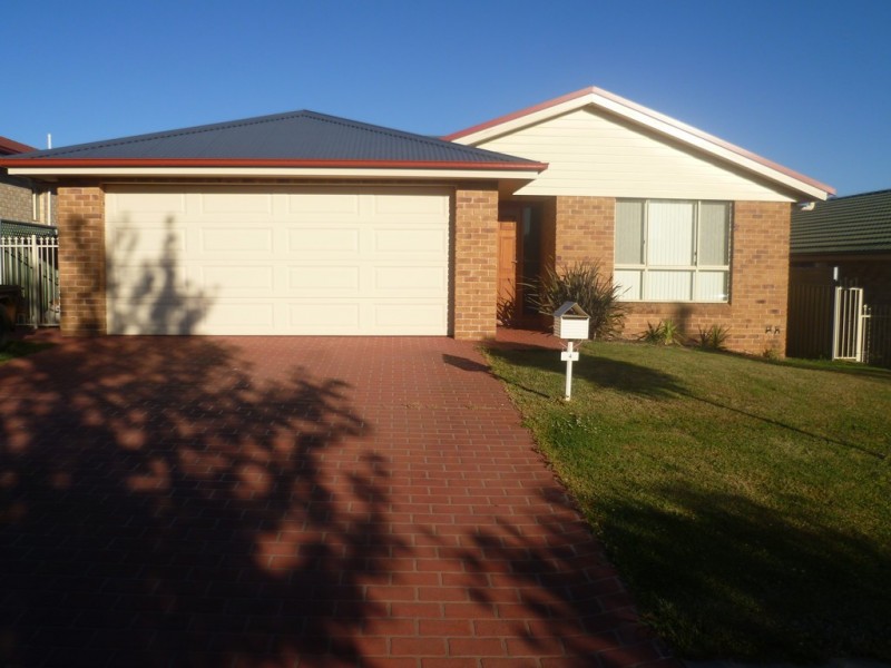4 Mahogany Court, Orange NSW 2800