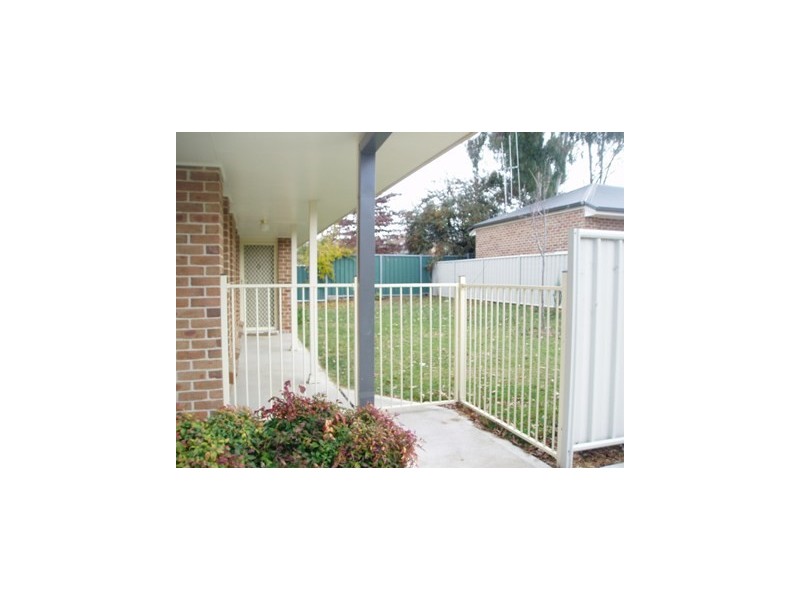 3/5 Coronation Drive, Orange NSW 2800