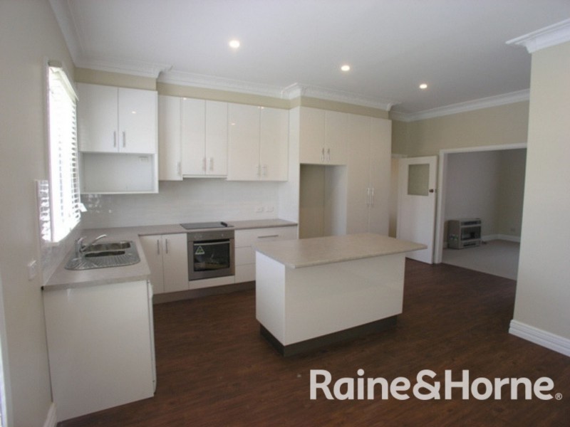 340 Lords Place, Orange NSW 2800