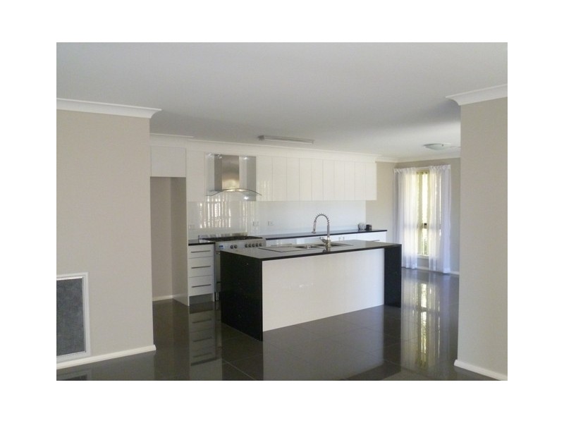 7 Sunburst Street, Orange NSW 2800