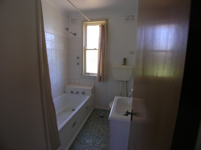 3 Garema Road, Orange NSW 2800