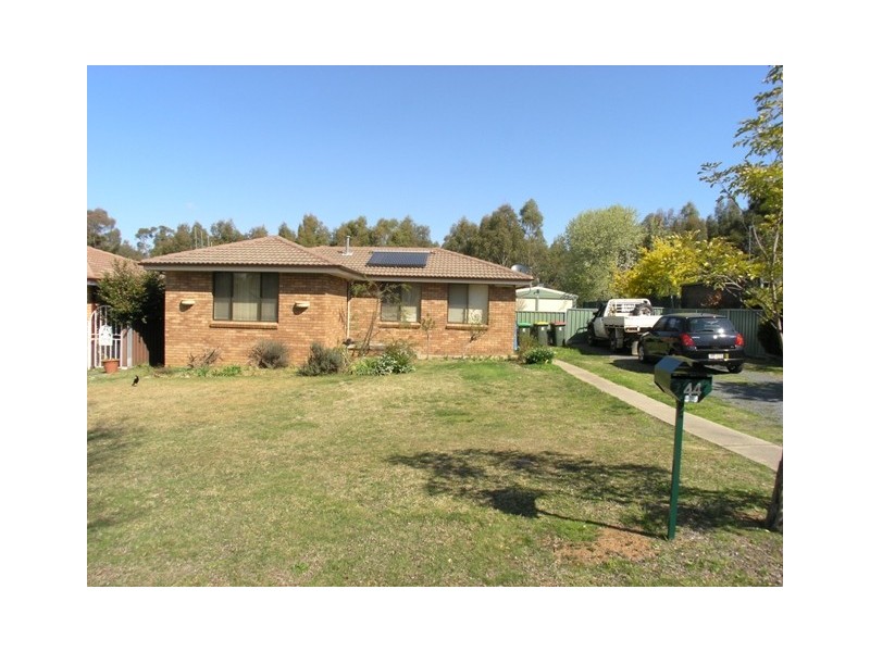 44 Sharp Road, Orange NSW 2800