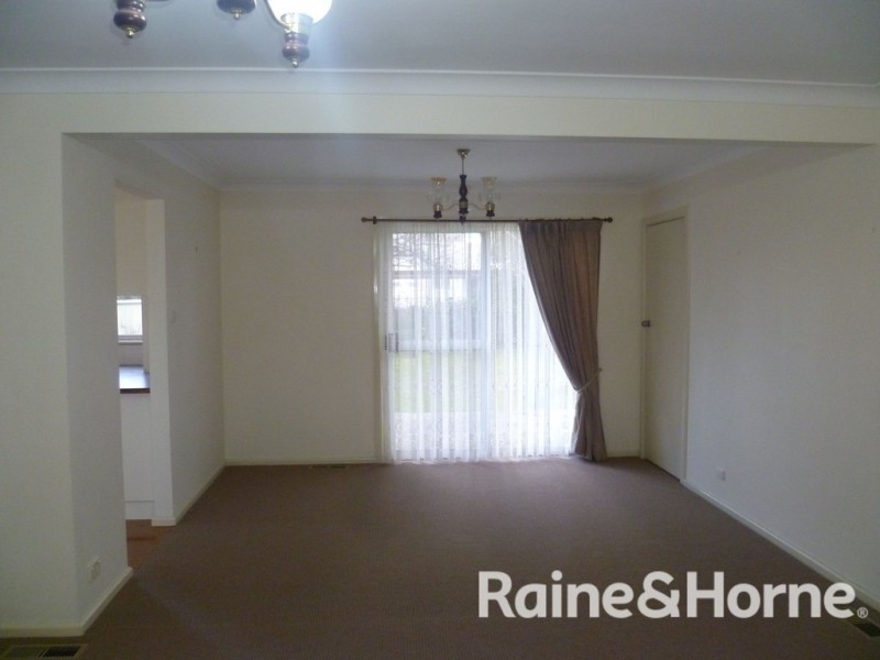 12 Talinga Place, Orange NSW 2800