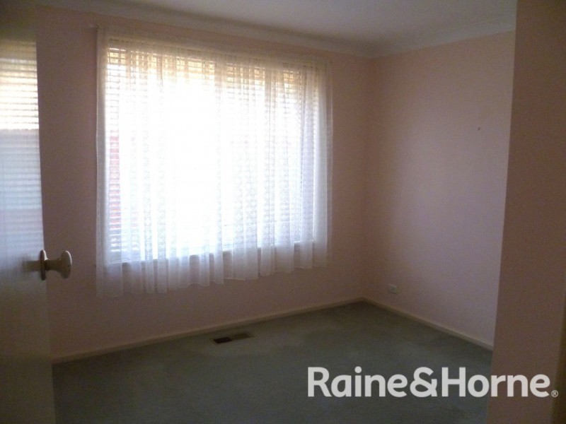 12 Talinga Place, Orange NSW 2800