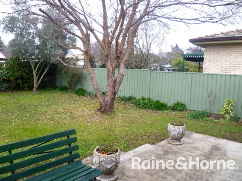 12 Talinga Place, Orange NSW 2800