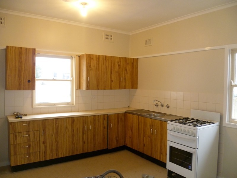 2 Maxwell Avenue, Orange NSW 2800