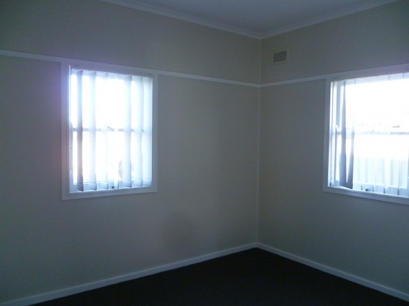 2 Maxwell Avenue, Orange NSW 2800