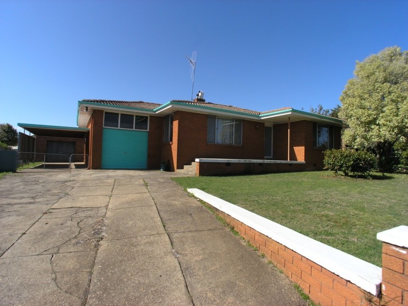 81 Icely Road, Orange NSW 2800