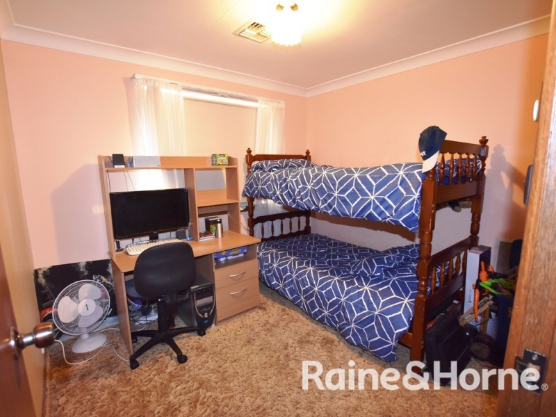 7 Panpande Crescent, Orange NSW 2800