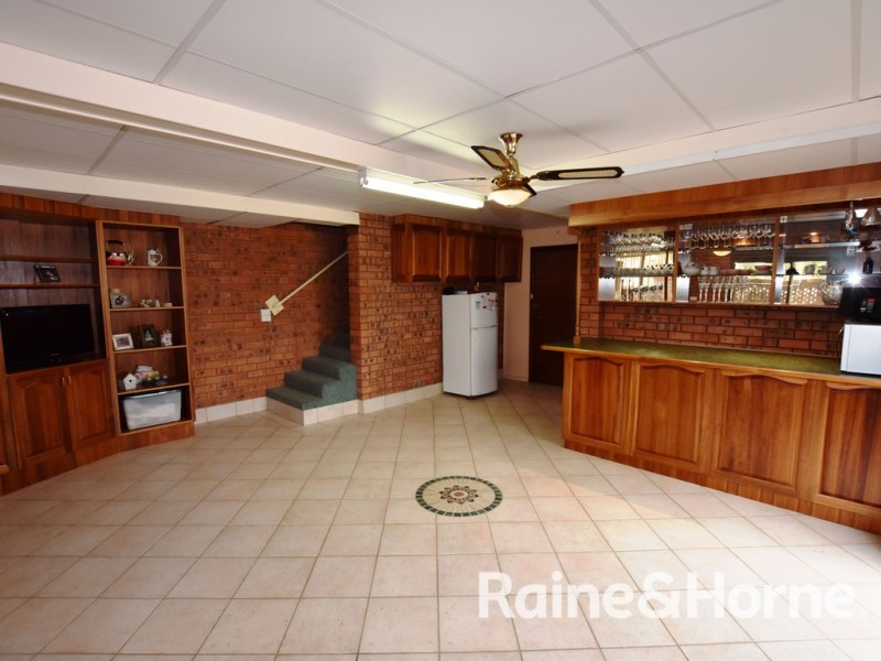 7 Panpande Crescent, Orange NSW 2800