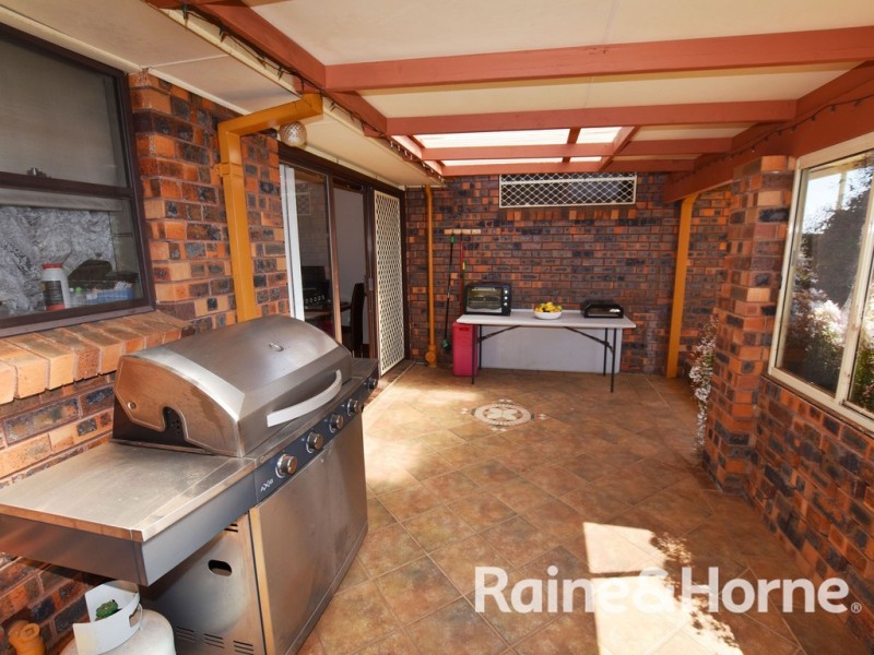 7 Panpande Crescent, Orange NSW 2800