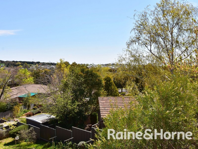 7 Panpande Crescent, Orange NSW 2800