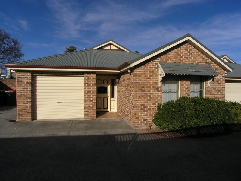 2/12A Hamer Street, Orange NSW 2800