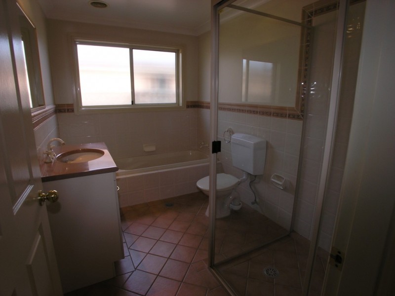 2/12A Hamer Street, Orange NSW 2800