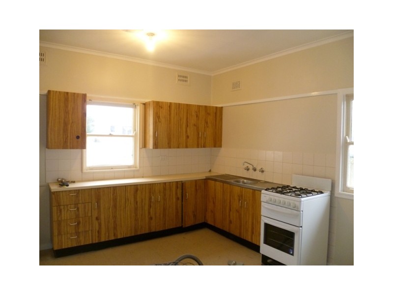 2 Maxwell Avenue, Orange NSW 2800