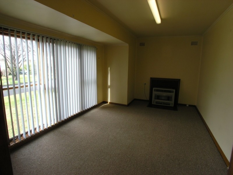 7 Chestnut Avenue, Orange NSW 2800