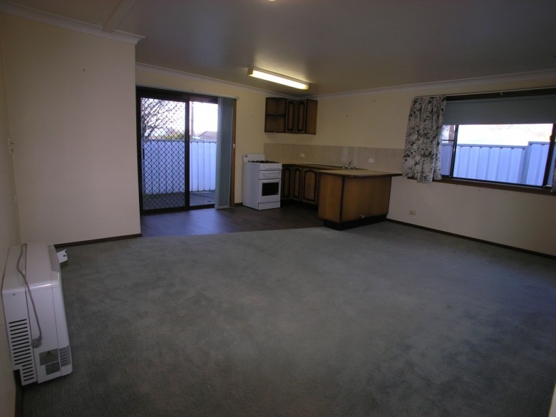 7 Chestnut Avenue, Orange NSW 2800