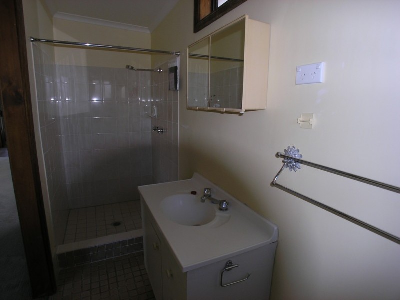 7 Chestnut Avenue, Orange NSW 2800