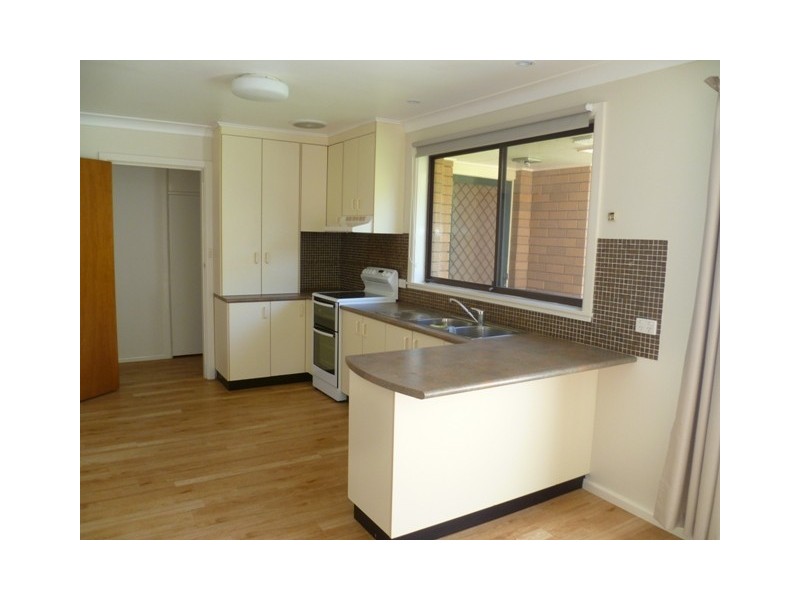 27 Alkira Way, Orange NSW 2800