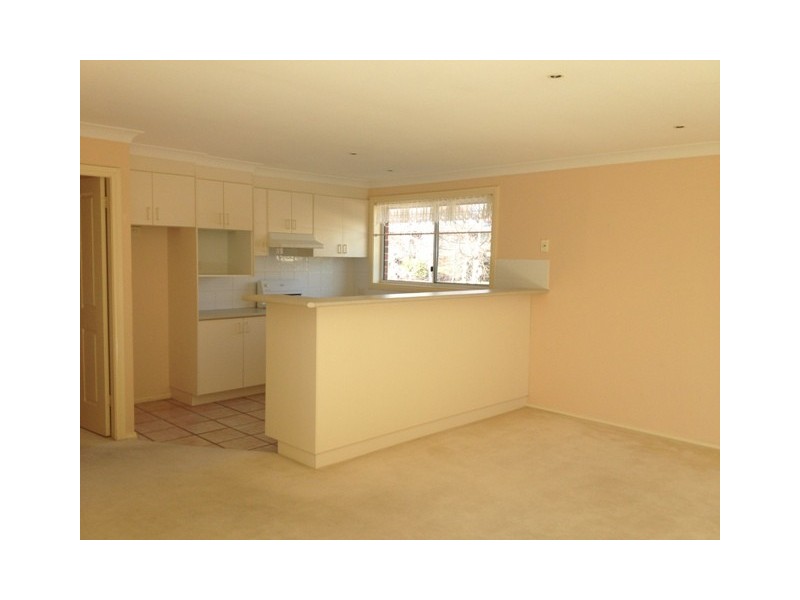 2a Coombes Place, Orange NSW 2800