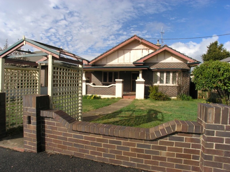 128 Moulder Street, Orange NSW 2800