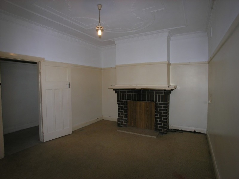 128 Moulder Street, Orange NSW 2800