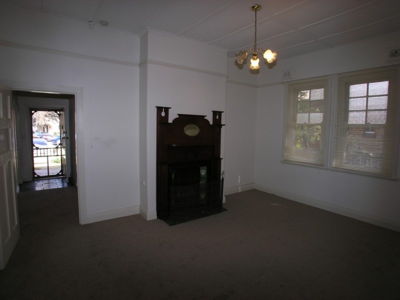 65 Kite Street, Orange NSW 2800