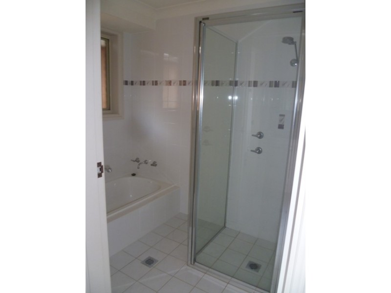 5 Covent Close, Orange NSW 2800