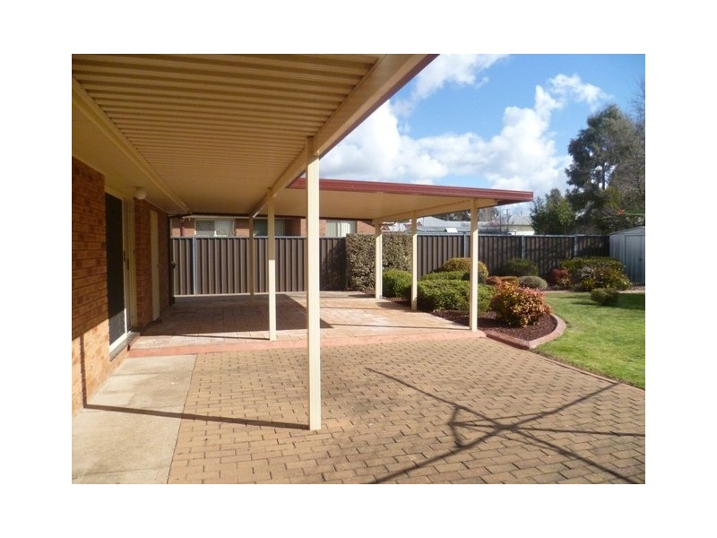 5 Covent Close, Orange NSW 2800