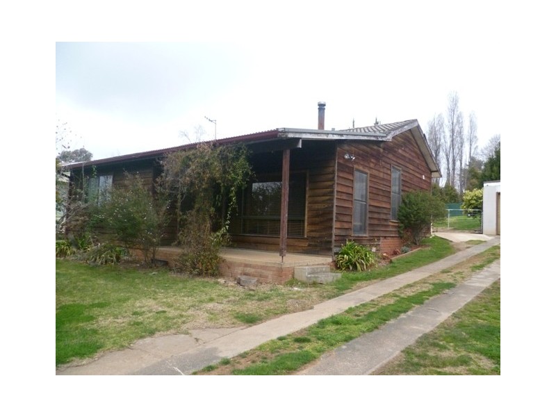 14 Collwood Crescent, Orange NSW 2800