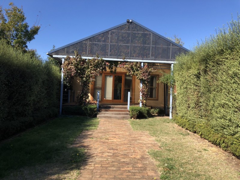 111 Hill Street, Orange NSW 2800