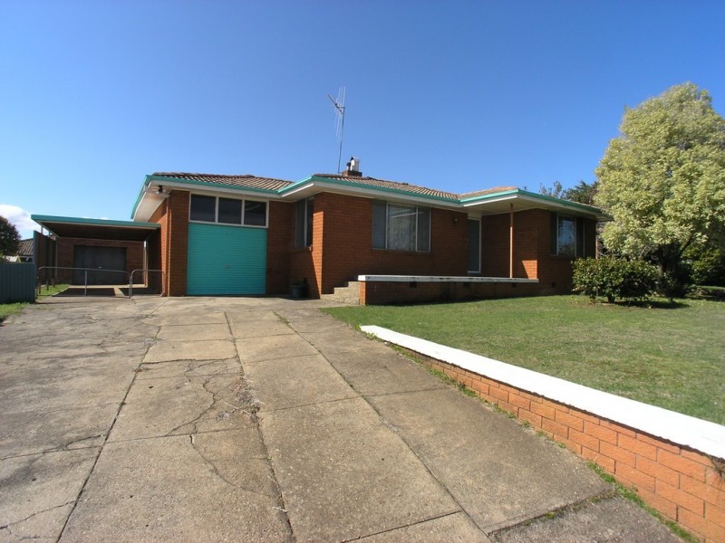 81 Icely Road, Orange NSW 2800