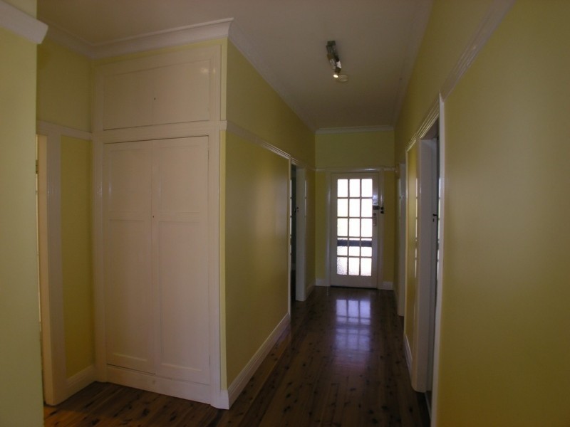 251 Byng Street, Orange NSW 2800