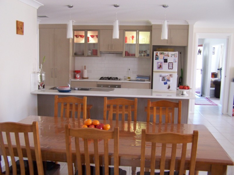 20 Grove Street, Spring Hill NSW 2800