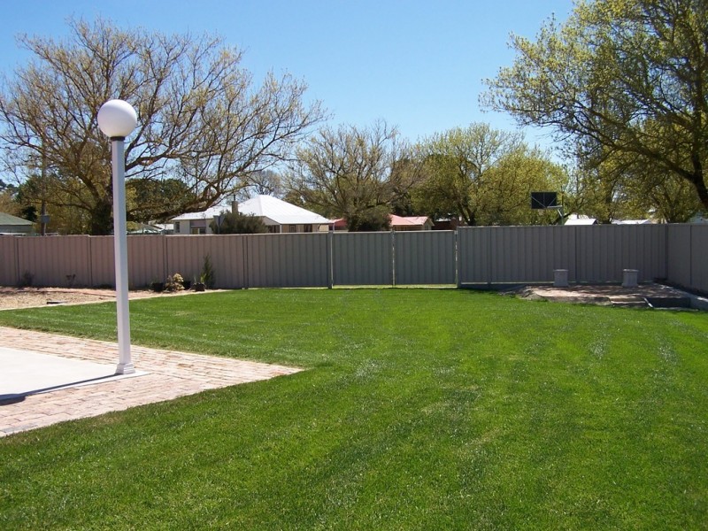 20 Grove Street, Spring Hill NSW 2800