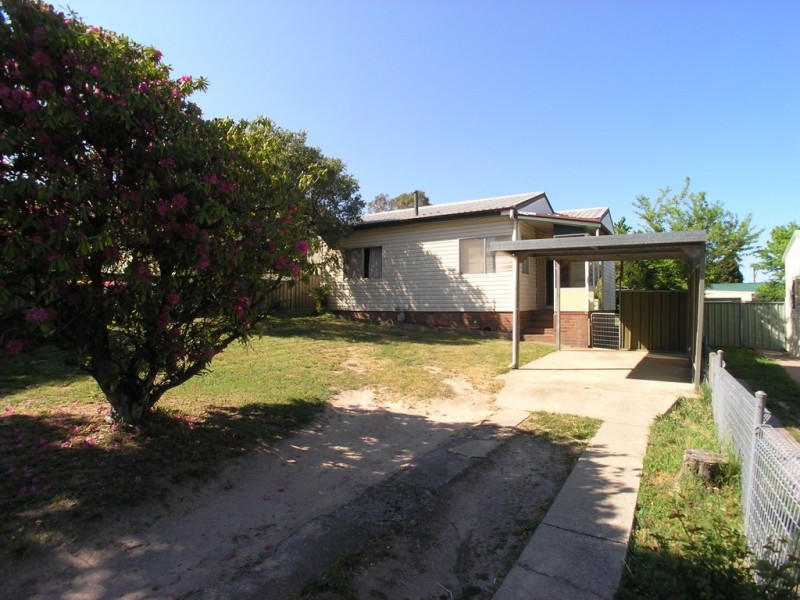 52 Churchill Avenue, Orange NSW 2800